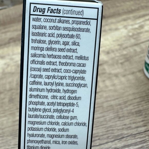 bareMinerals Complexion Rescue Brightening Concealer Medium Deep Tan Amber 10 ml - Picture 5 of 11